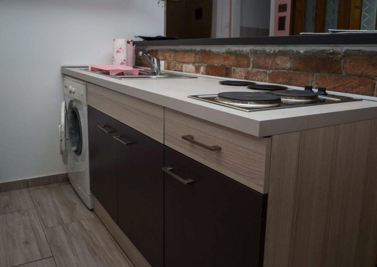 Apartment Dubovac คาร์โลวัตส์ ภายนอก รูปภาพ